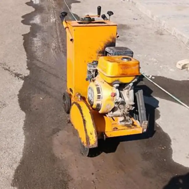 تصویر شاخص  اجاره کاتر آسفالت بر