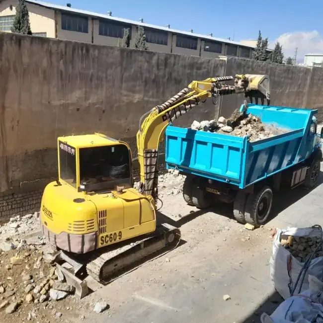 تصویر شاخص  اجاره مینی بیل 3 تن با پیکور