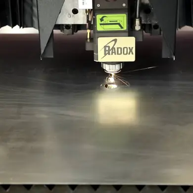 تصویر اجاره دستگاه برش CNC در محل